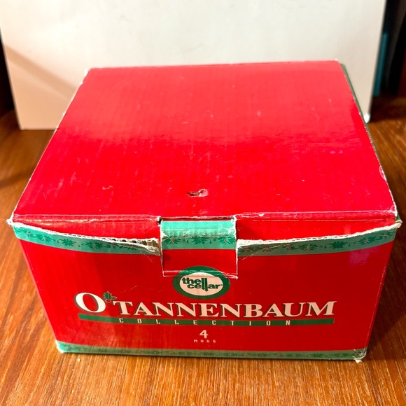 🎄 7 O’Tannenbaum mugs for Christmas from The Cellar at Macys Cream with greenery - Picture 7 of 8